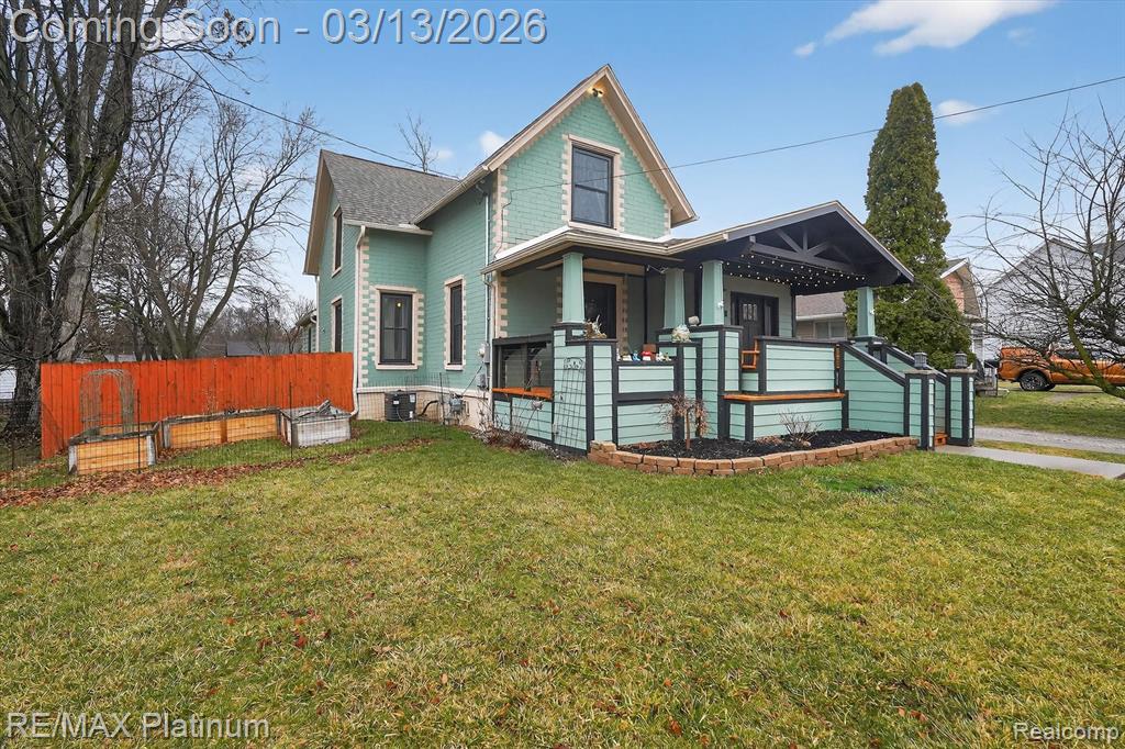 411 3rd Street Fenton, MI 48430 - Photo 2 of 43 Gallery Image 2