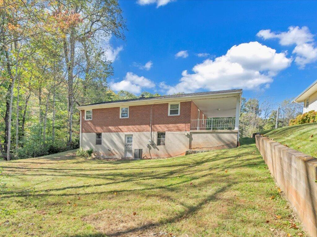 611 Murphy Road Collinsville, VA 24078 - Photo 27 of 38 27-MIB05122