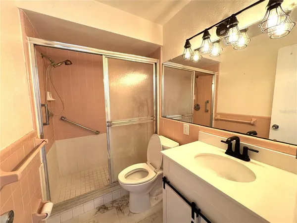 $2,500 | 610 Indian Rocks Road North, Unit 103, Belleair Bluffs, FL 33770