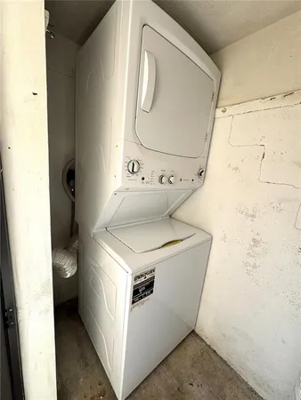 $2,500 | 610 Indian Rocks Road North, Unit 103, Belleair Bluffs, FL 33770