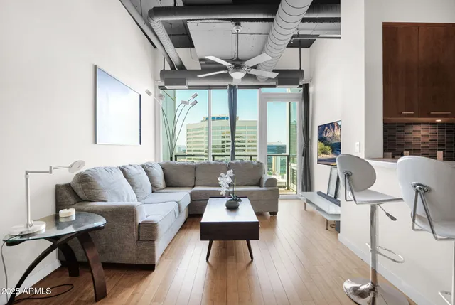 $532,500 | 1 East Lexington Avenue, Unit 1101, Phoenix, AZ 85012