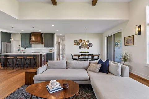 $1,450,000 | 8182 Waterset Circle, Mound, MN 55364