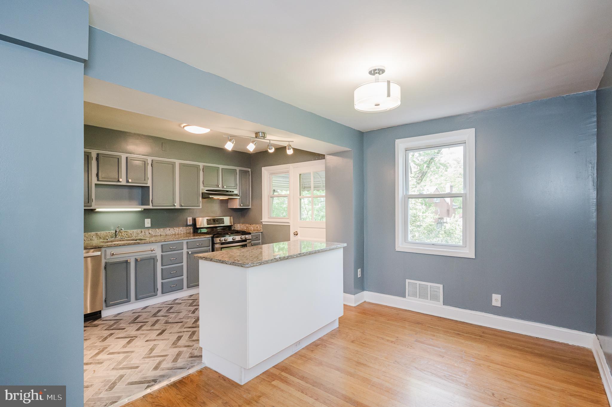 5713 Rockspring Road Baltimore, MD 21209 - Photo 8 of 48