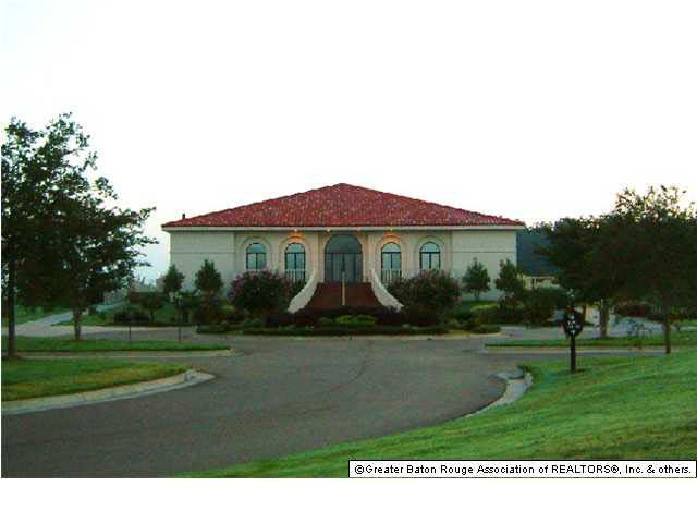 595 Rue D Orleans Baton Rouge, LA 70810 - Photo 3 of 7 Gallery Image 3