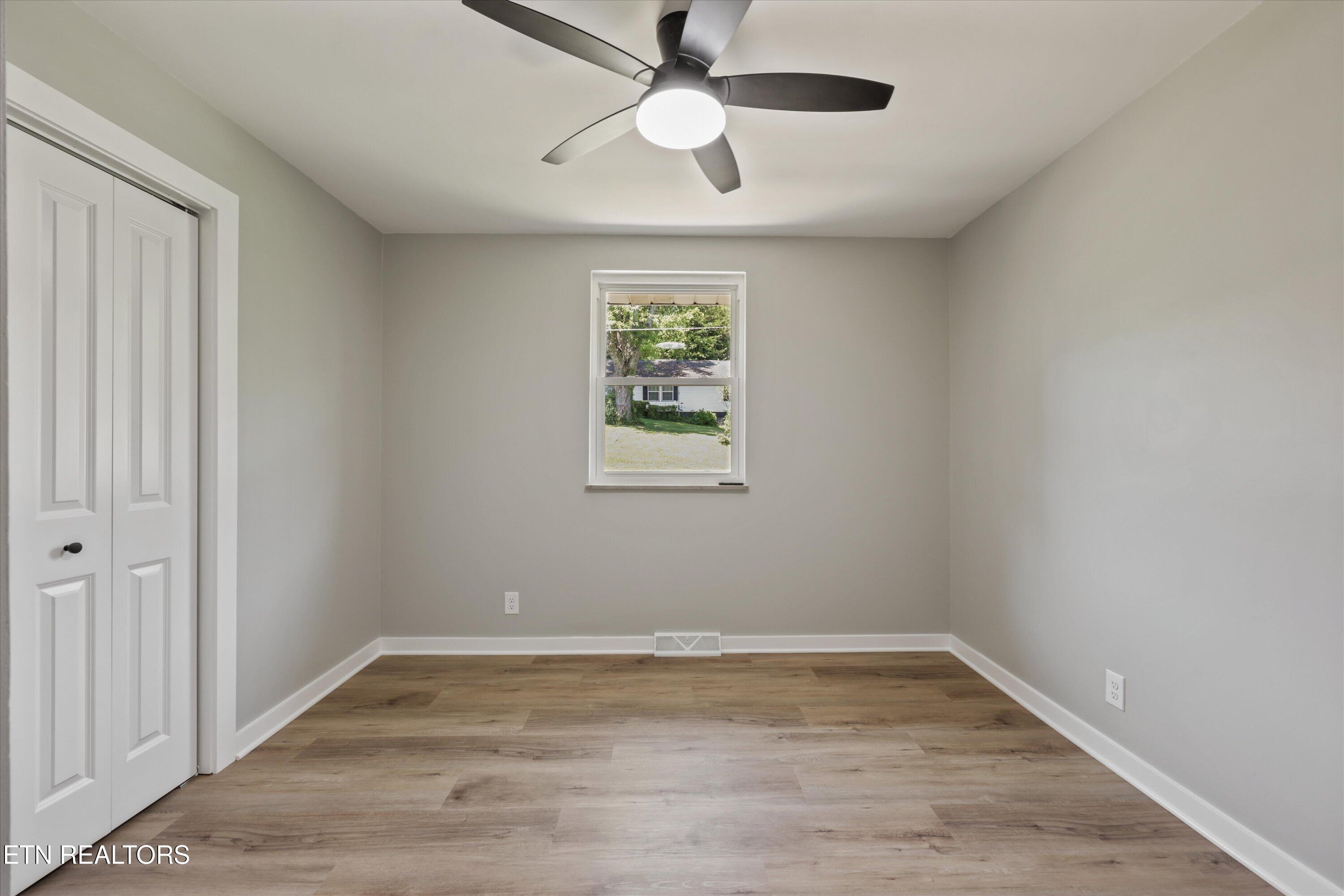 312 Stone Road Knoxville, TN 37920 - Photo 14 of 33 15-312 Stone Rd11