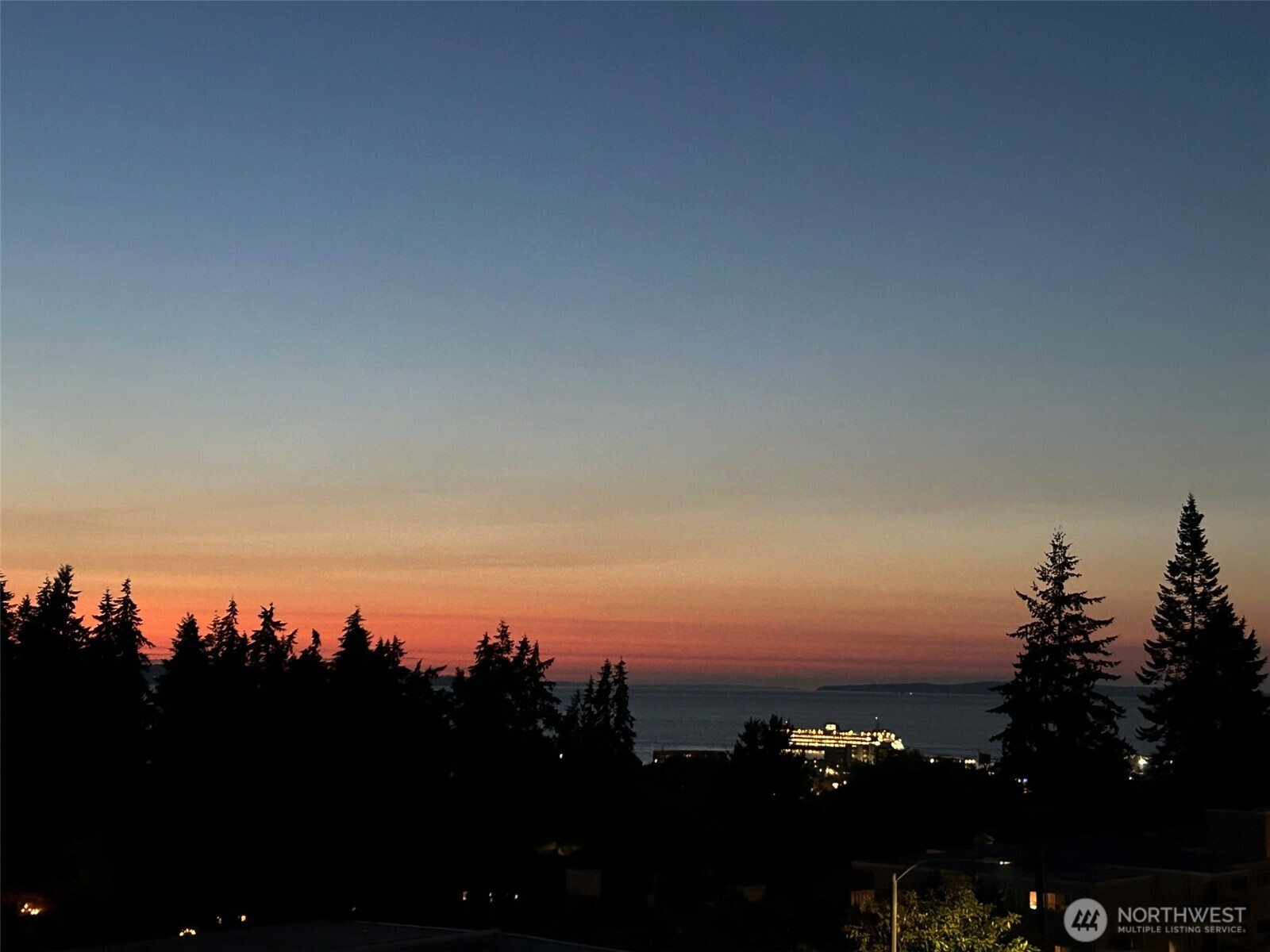 1005 5th Avenue South, Unit 301 Edmonds, WA 98020 - Photo 1 of 29