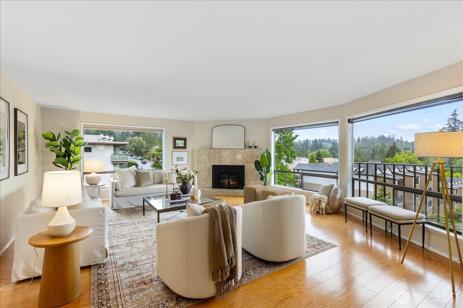 1005 5th Avenue South, Unit 301 Edmonds, WA 98020 - Photo 7 of 29