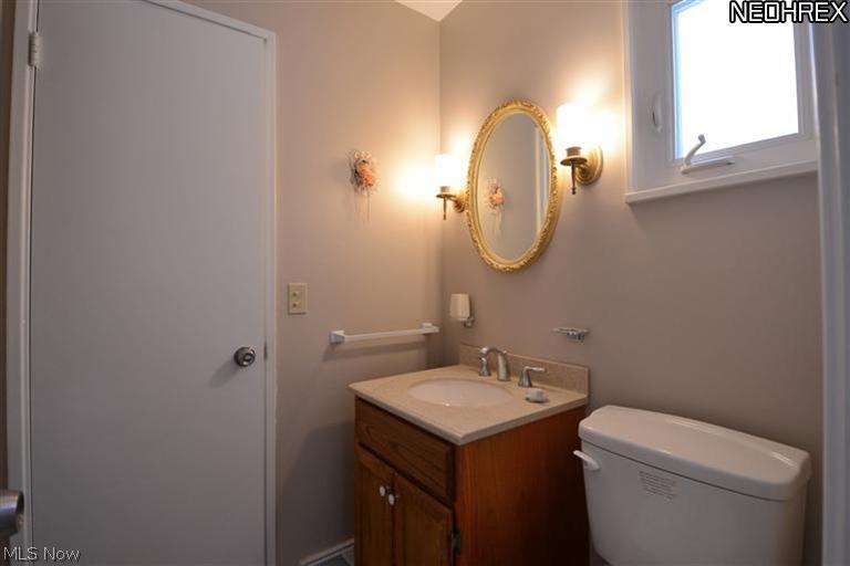 5539 Roy Road Cleveland, OH 44143 - Photo 14 of 18 Full Bath 2 with Shower
