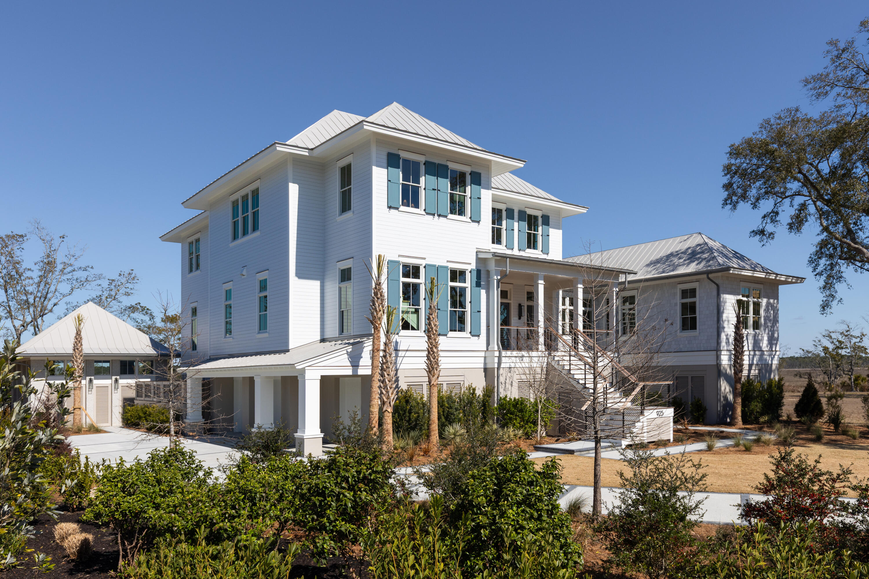 925 Fish Camp Road Charleston, SC 29492 - Photo 2 of 72