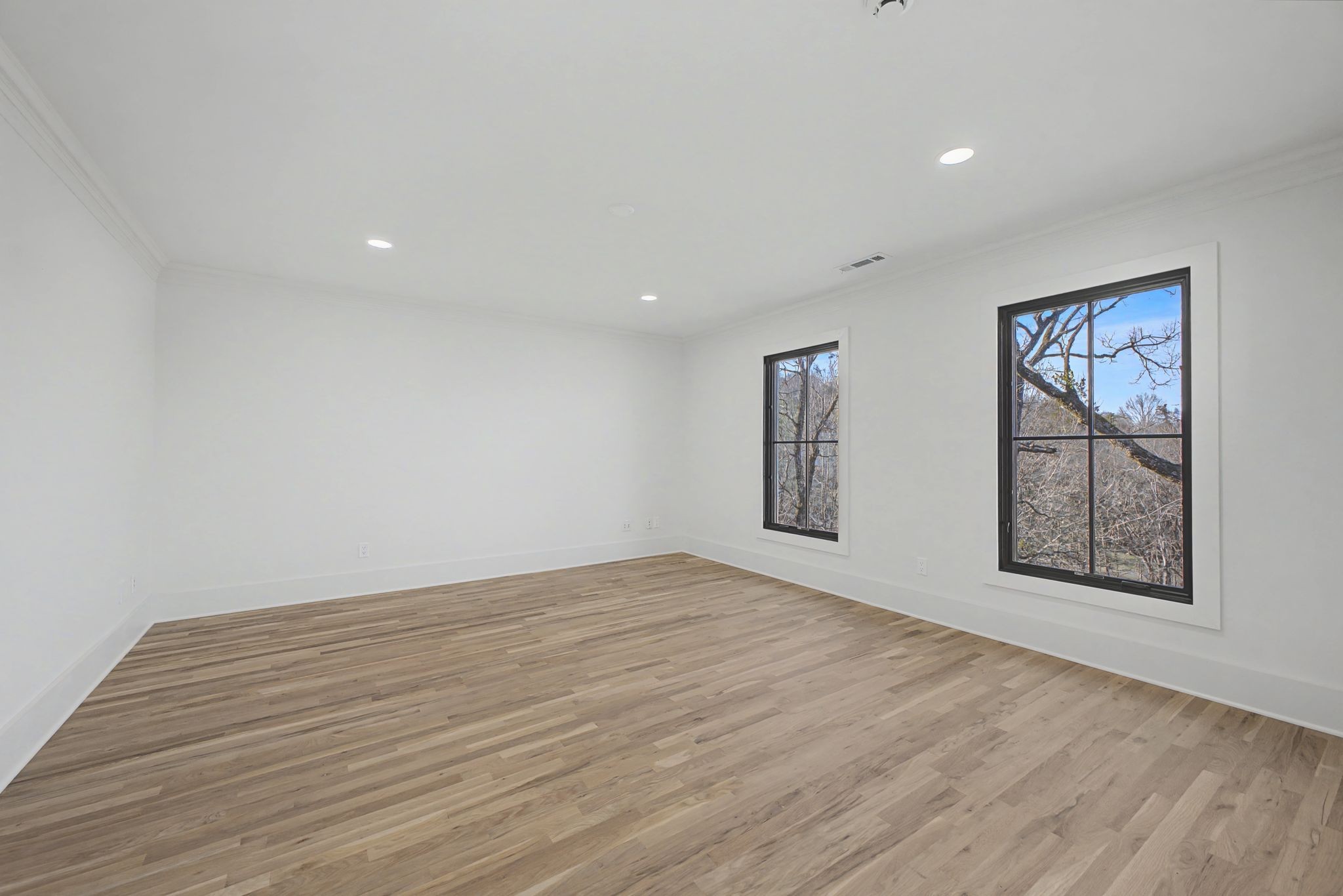 6339 Johnson Chapel Road West Brentwood, TN 37027 - Photo 42 of 82 a view of an empty room with a painting on the wall