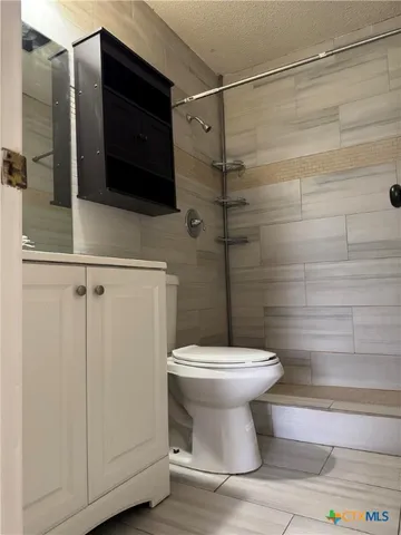 $1,100 | 1051 Country Club Drive, Unit 10, Seguin, TX 78155