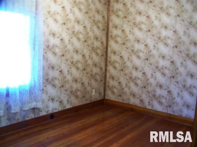 123 3rd Avenue Hampton, IL 61256 - Photo 8 of 13 Gallery Image 8