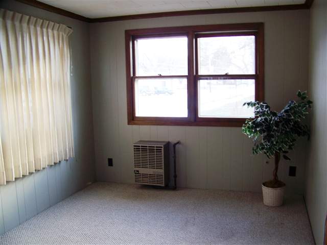 123 3rd Avenue Hampton, IL 61256 - Photo 10 of 13 Gallery Image 10