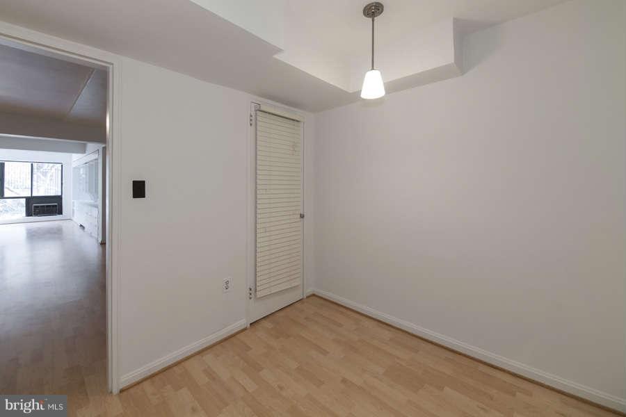 3901 Tunlaw Road Northwest, Unit 401 Washington, DC 20007 - Photo 12 of 27 Interior (General)