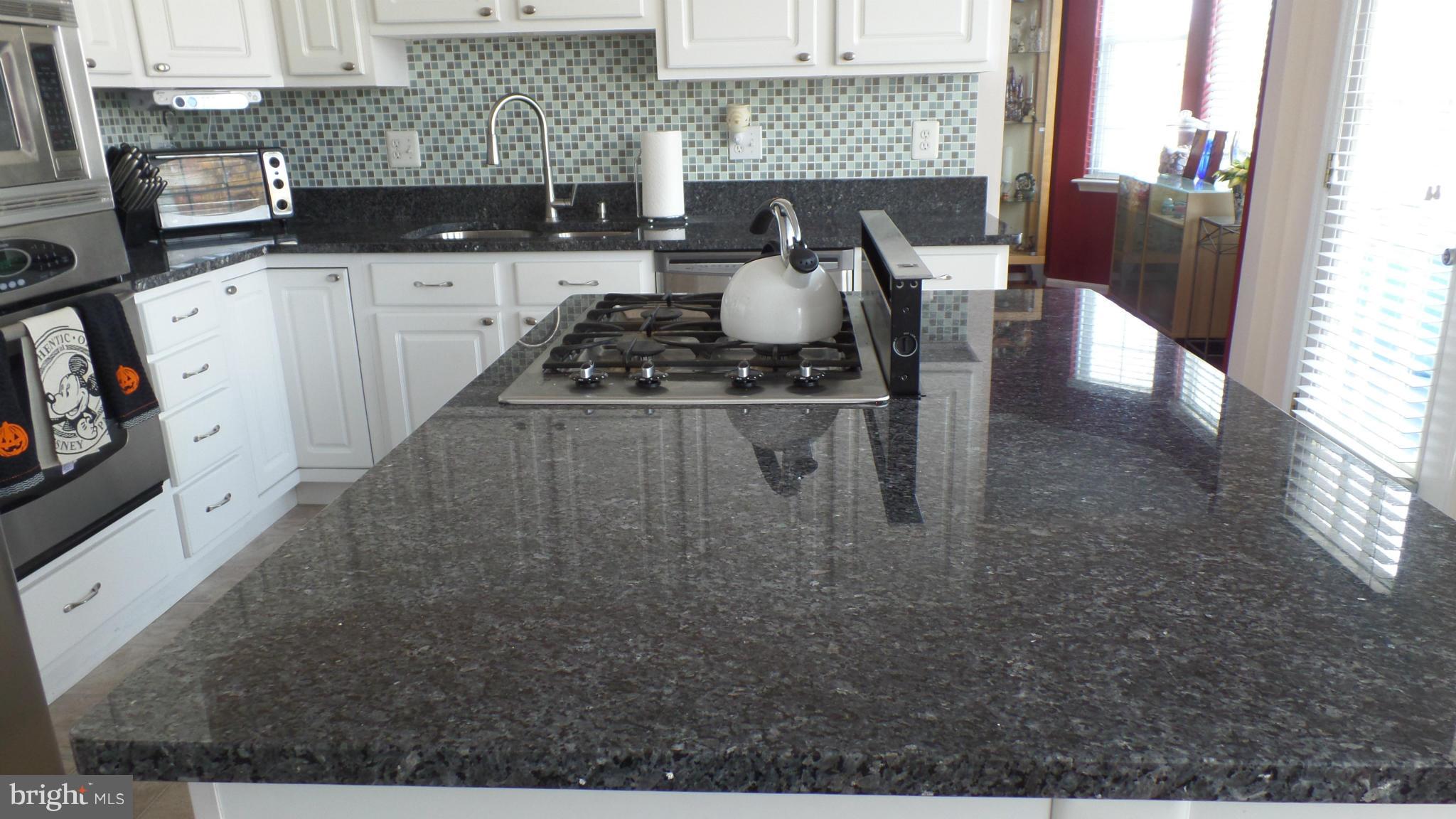 126 Commodore Drive Baltimore, MD 21221 - Photo 13 of 30 Huge Island with Cooktop