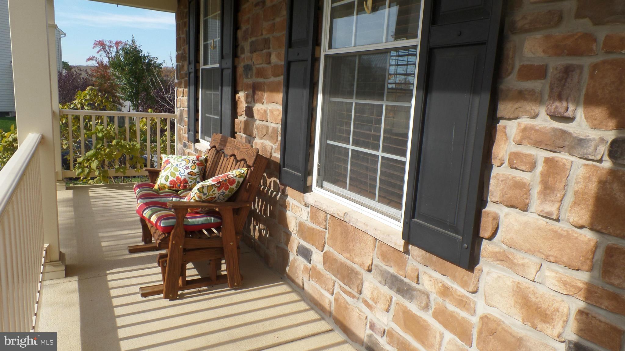 126 Commodore Drive Baltimore, MD 21221 - Photo 3 of 30 Front Porch