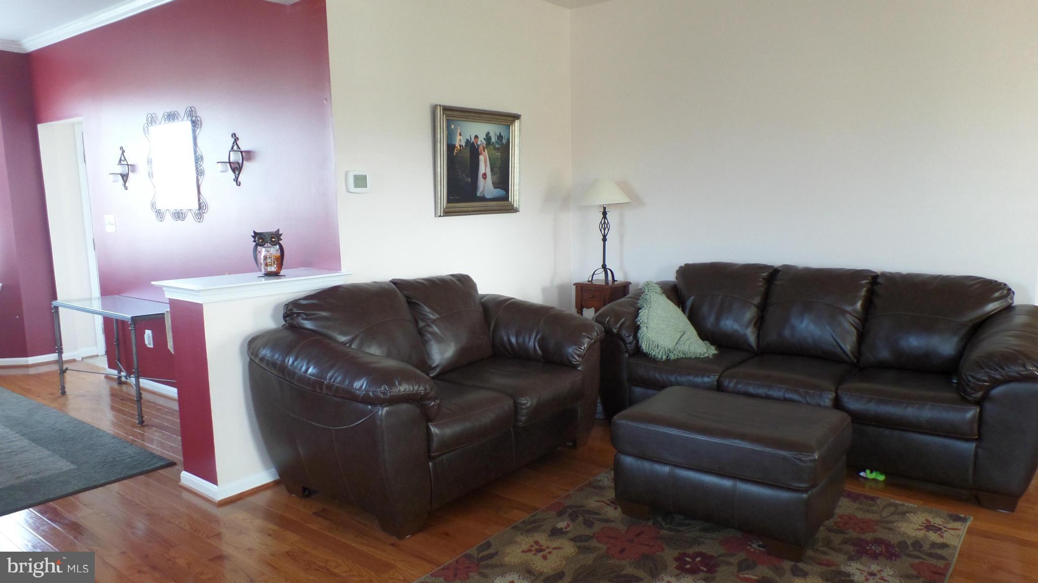 126 Commodore Drive Baltimore, MD 21221 - Photo 6 of 30 Living Room