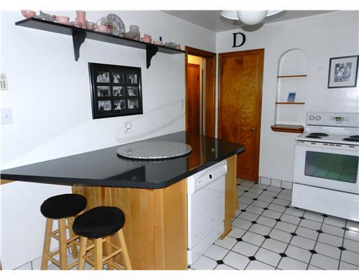932 Old State Road New Castle, PA 16101 - Photo 3 of 14 Kitchen.
