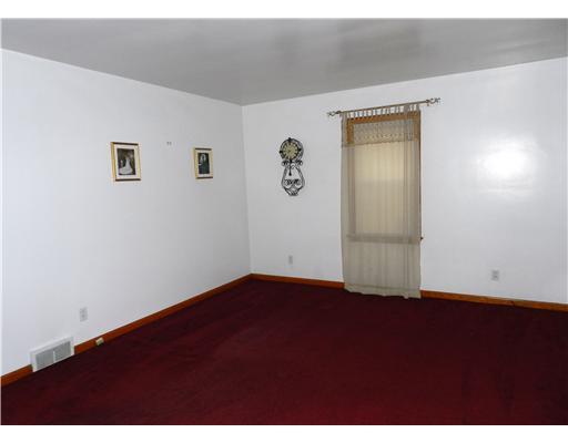 932 Old State Road New Castle, PA 16101 - Photo 5 of 14 Living Room.