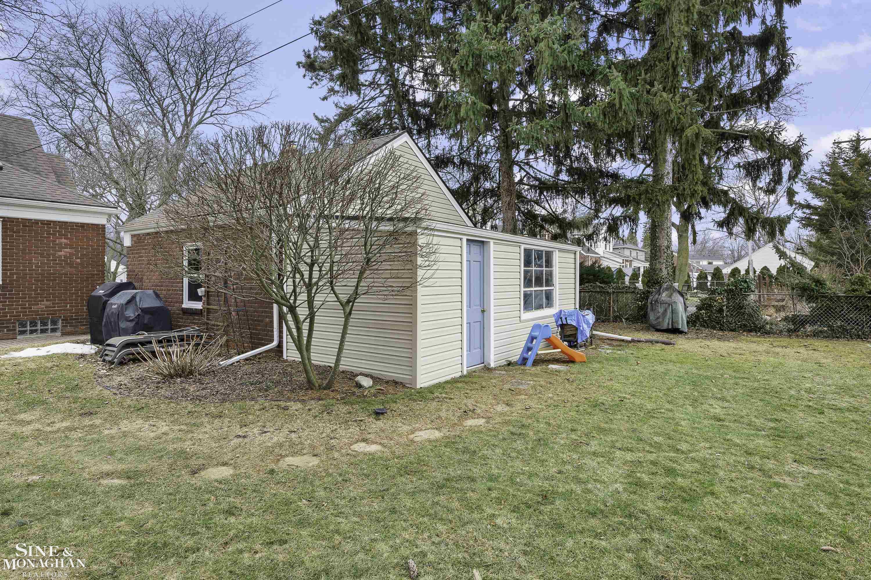 612 Hawthorne Road Grosse Pointe Woods, MI 48236 - Photo 36 of 51