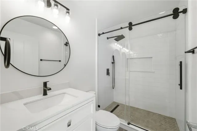 $5,700 | 669 West 17th Street, San Bernardino, CA 92405