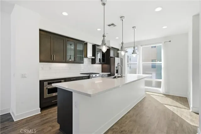 $5,700 | 669 West 17th Street, San Bernardino, CA 92405