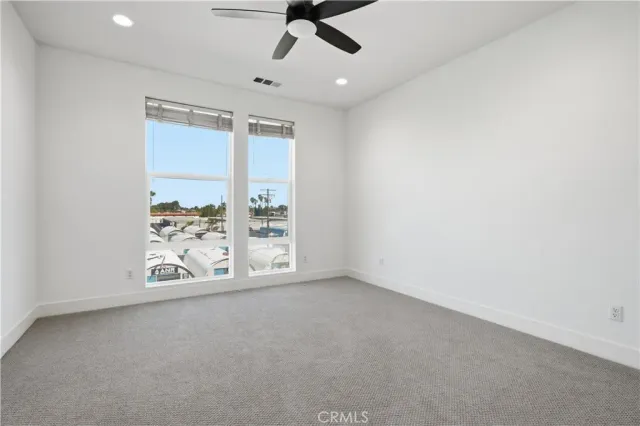 $5,700 | 669 West 17th Street, San Bernardino, CA 92405