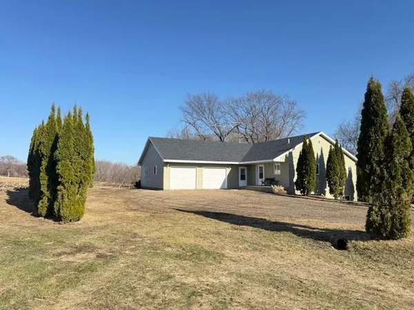 $450,000 | 23493 Echo Avenue, Faribault, MN 55021