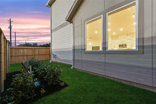 $299,990 | 6537 Rena Street, Houston, TX 77092