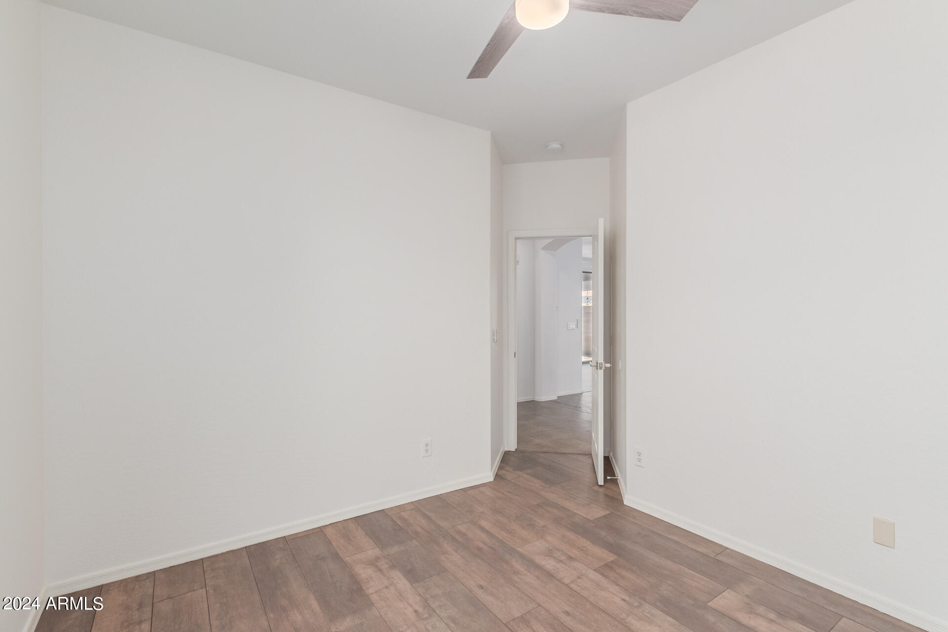 10118 West Cordes Road Tolleson, AZ 85353 - Photo 7 of 15 27 - Cordes