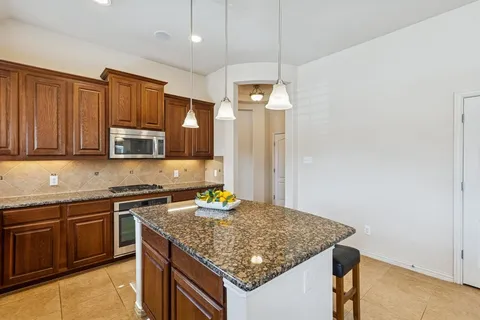 $395,000 | 1517 Martin Creek Drive, Little Elm, TX 75068