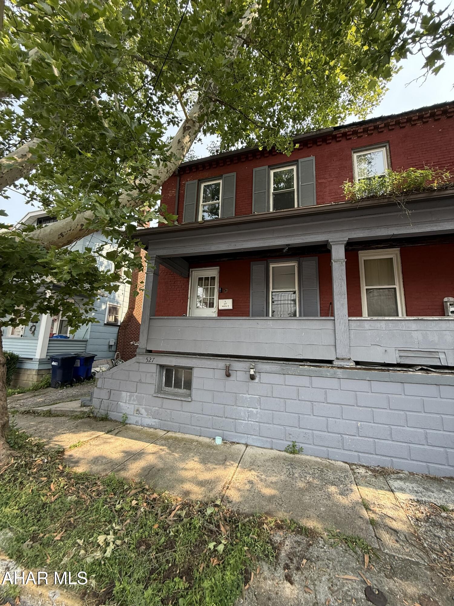 527 Moore Street Huntingdon, PA 16652 - Photo 1 of 18