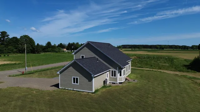 $549,000 | 15 Lilac Lane, Houlton, ME 04730