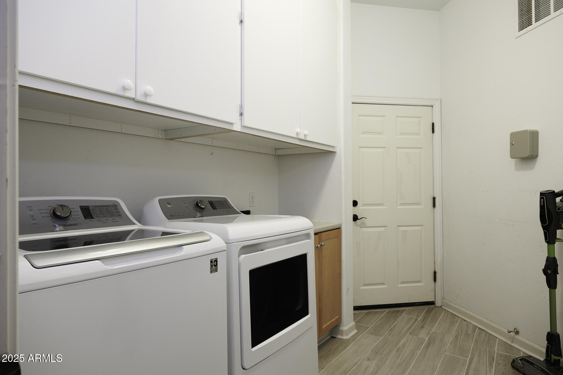 10203 North Burris Road Casa Grande, AZ 85122 - Photo 42 of 85 Laundry Room