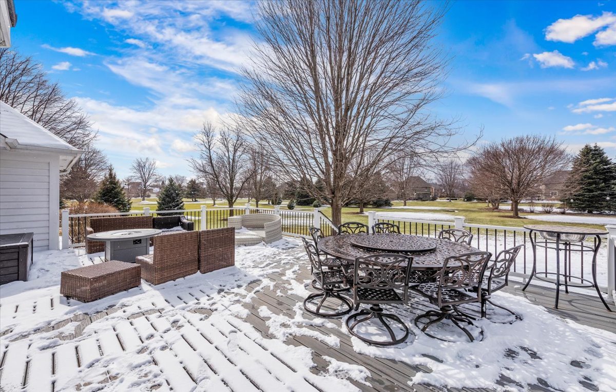 7N580 Wagontire Road St. Charles, IL 60175 - Photo 39 of 52 a view of a patio with furniture and wooden floor