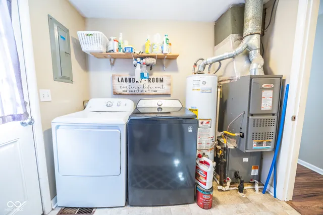 $209,900 | 909 North Drive, Crawfordsville, IN 47933