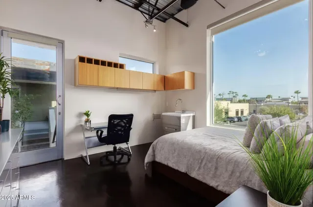 a view of entryway and hall