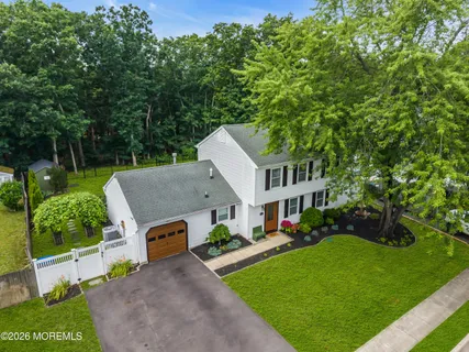 $575,000 | 1466 Arapaho Court, Toms River, NJ 08755