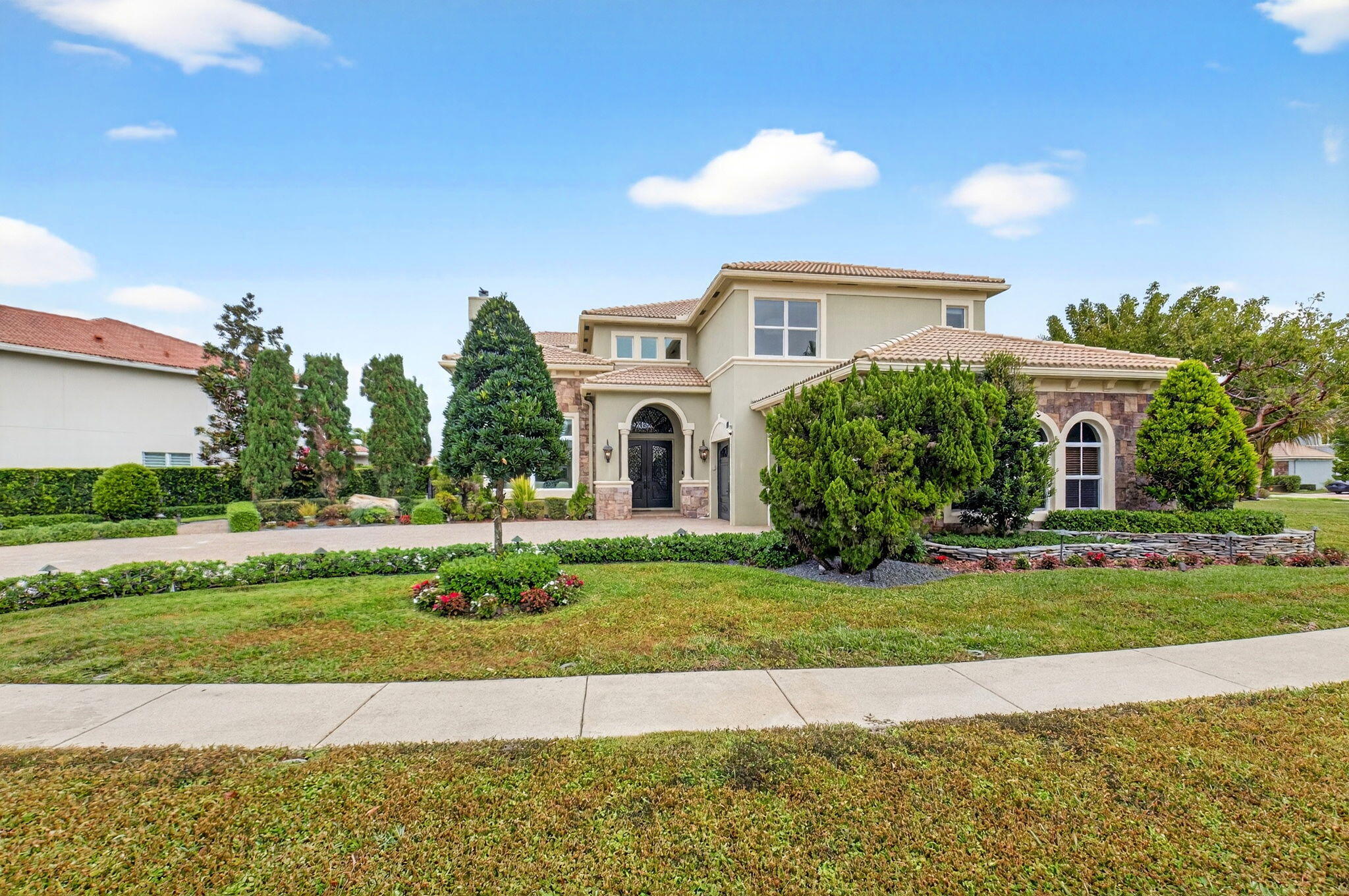 8859 Cobblestone Point Circle Boynton Beach, FL 33472 - Photo 3 of 98 2-web-or-mls-DSC_3391
