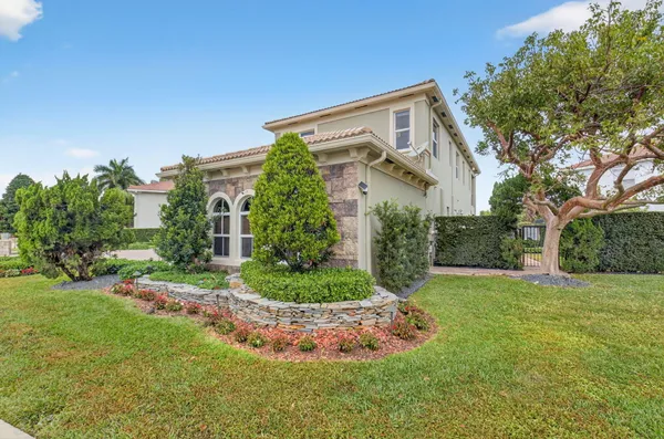 $1,695,000 | 8859 Cobblestone Point Circle, Boynton Beach, FL 33472