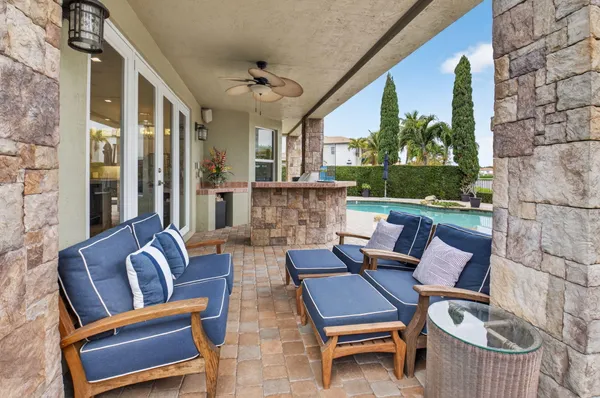 $1,695,000 | 8859 Cobblestone Point Circle, Boynton Beach, FL 33472