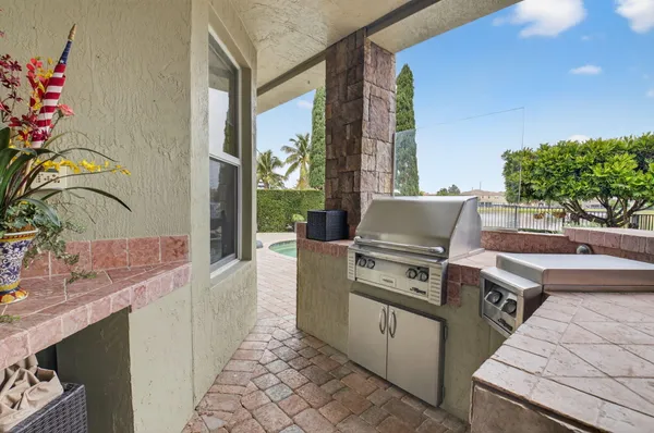 $1,695,000 | 8859 Cobblestone Point Circle, Boynton Beach, FL 33472