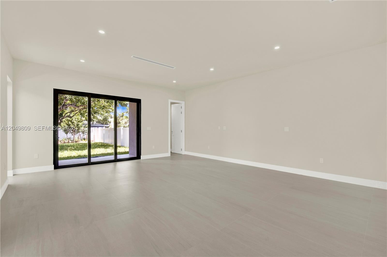 2889 Southwest 35th Avenue, Unit 2887 Miami, FL 33133 - Photo 13 of 62