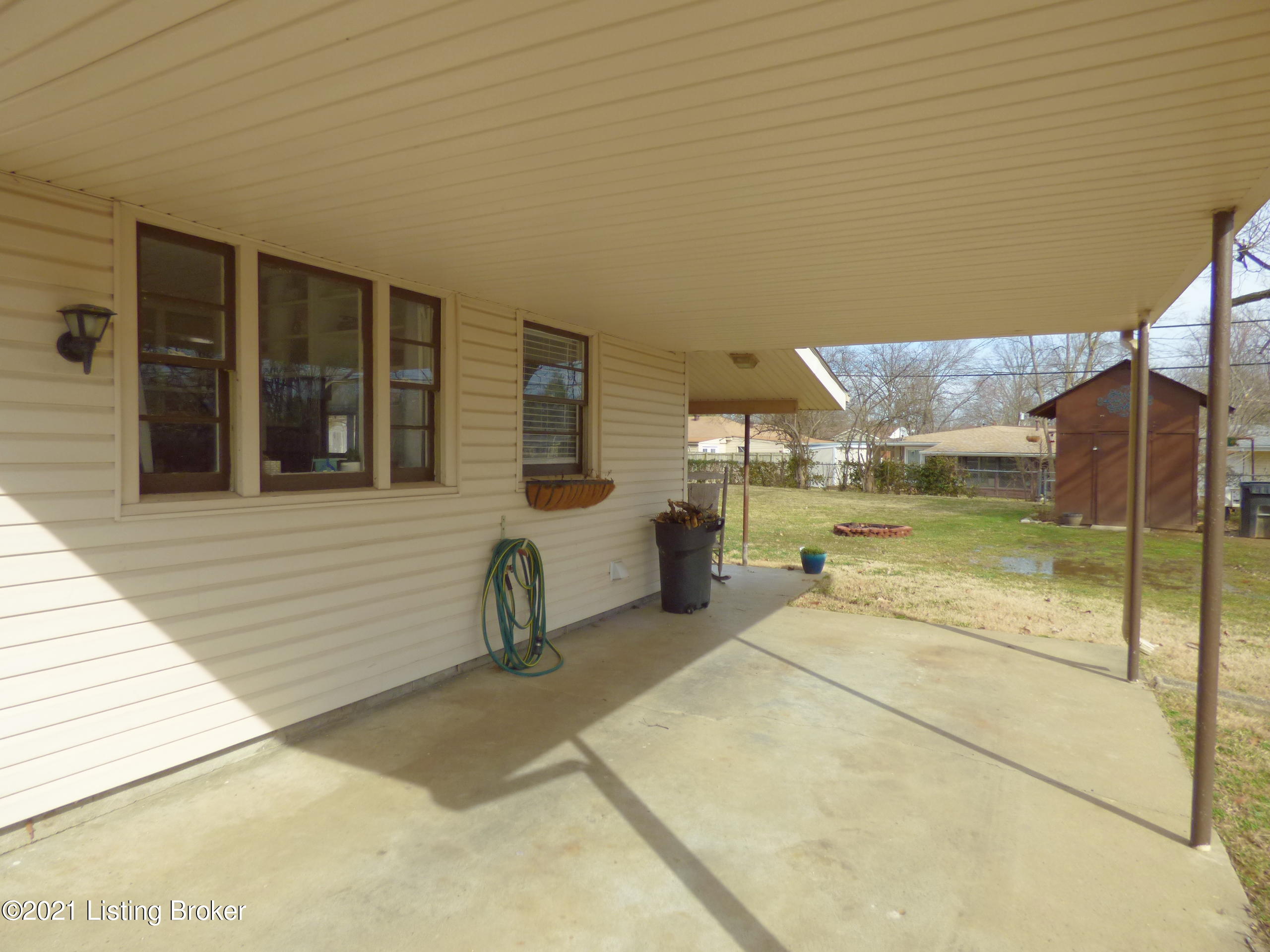 3109 Rosedale Boulevard Louisville, KY 40220 - Photo 39 of 40 P1310686