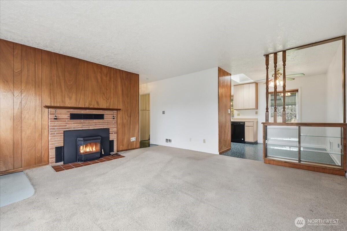 2938 Maple Street Longview, WA 98632 - Photo 3 of 20