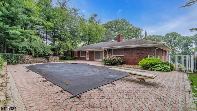 7 Oak Ridge Springfield, NJ 07081 - Photo 39 of 42 Gallery Image 39