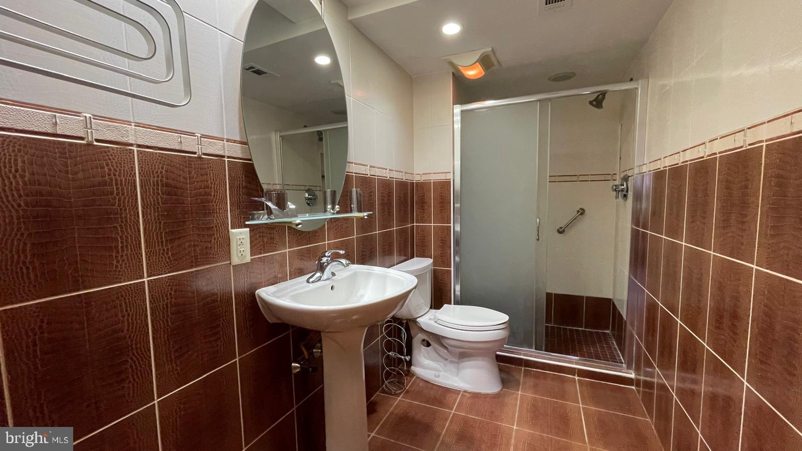 2131 Welsh Road, Unit 102 Philadelphia, PA 19115 - Photo 15 of 28 Gallery Image 15