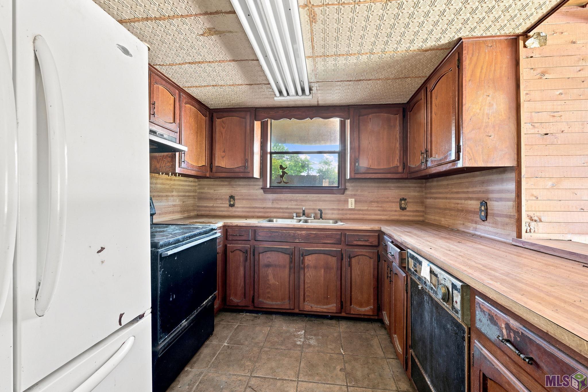 1883 Stonegate Court Baton Rouge, LA 70815 - Photo 6 of 17