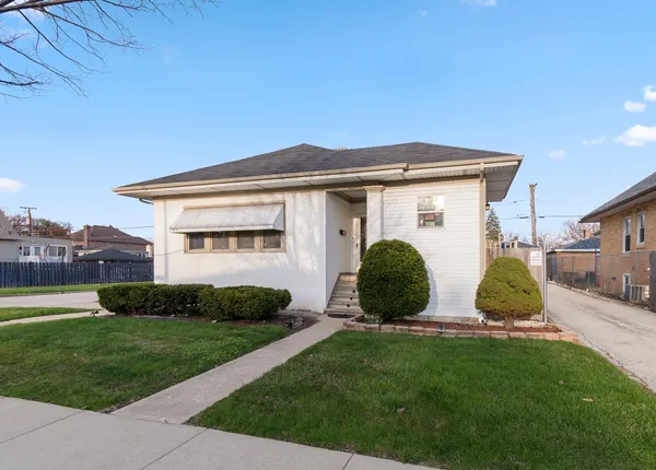 $450,000 | 719 North 14th Avenue, Melrose Park, IL 60160