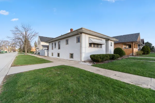 $450,000 | 719 North 14th Avenue, Melrose Park, IL 60160